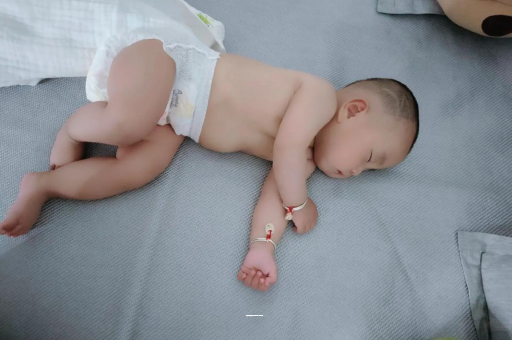 锡林郭勒四个月宝宝12斤